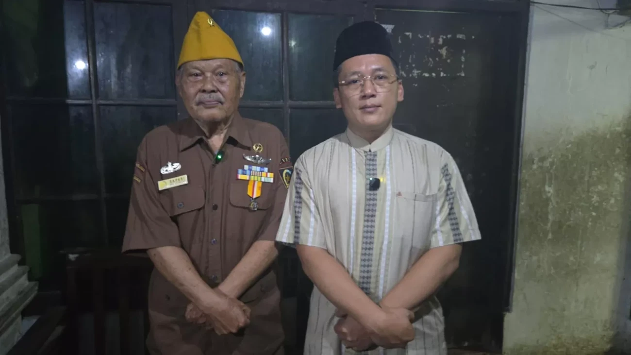 Momen HUT RI Ke 80, Kepala Dinas Sosial Kabupaten Bogor Kunjungi Veteran Mantan Anak Buah Presiden Prabowo